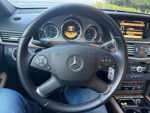 Used 2012 Mercedes-Benz E 350 Sedan image 31