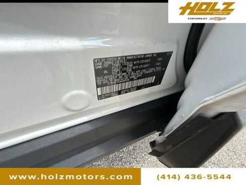 Used 2025 Toyota RAV4 LE FWD image 31
