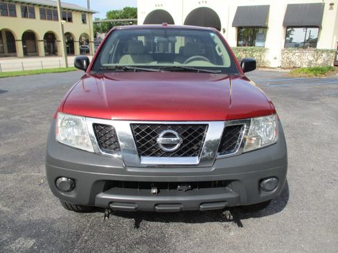 Used 2016 Nissan Frontier SV RWD image 6