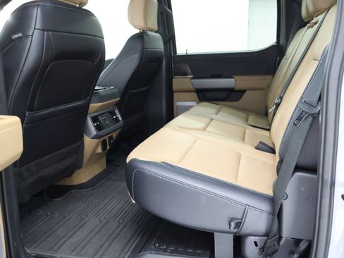 Used 2024 Ford F250 Lariat w/ Lariat Ultimate Package AWD/4WD image 9
