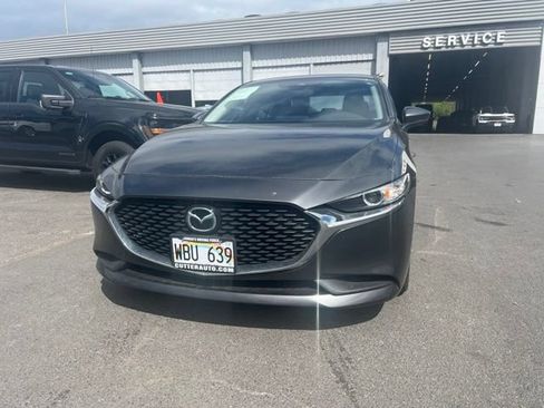 Used 2021 MAZDA MAZDA3 s FWD image 1