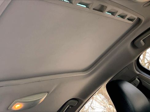 Used 2016 Volvo S60 T5 Premier image 13