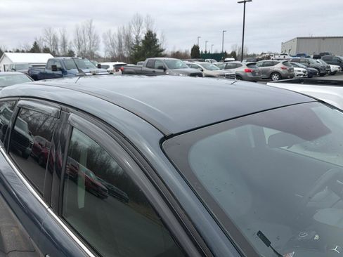 Used 2019 Ford Escape SE image 6