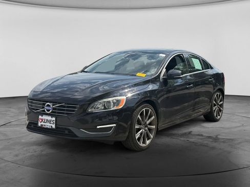 Used 2015 Volvo S60 T5 Platinum FWD image 4
