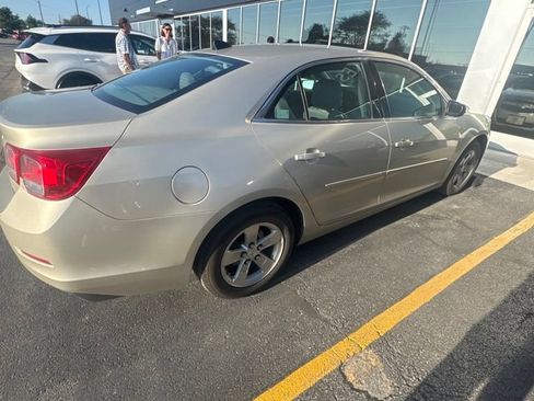 Used 2013 Chevrolet Malibu LS w/ Protection Package FWD image 19