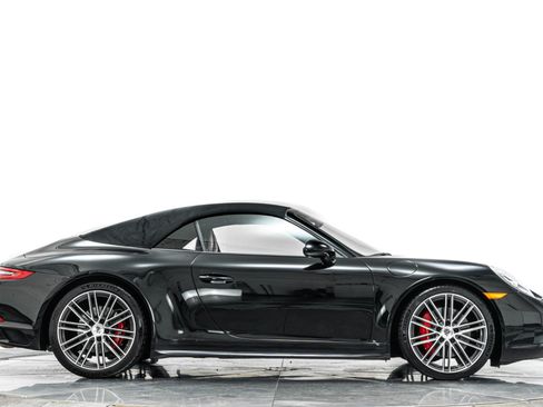 Used 2017 Porsche 911 Carrera 4S AWD/4WD image 18