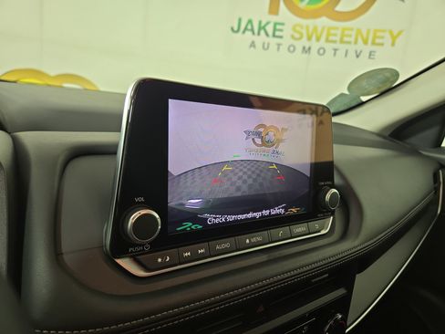 Used 2024 Nissan Rogue S AWD/4WD image 20
