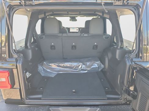 New 2026 Jeep Wrangler Rubicon image 22