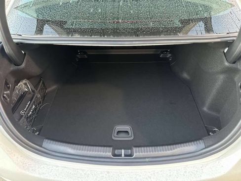 Used 2025 Mercedes-Benz C 300 4MATIC Sedan image 25