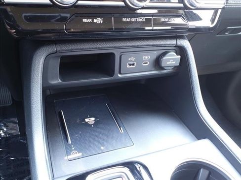 New 2025 Honda Pilot EX-L image 16