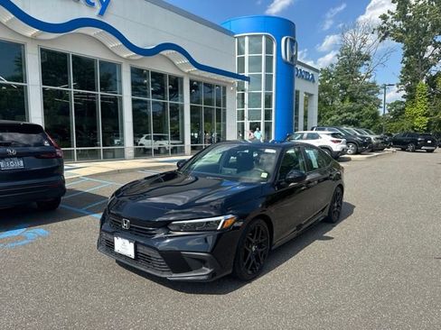 Used 2023 Honda Civic Sport image 4