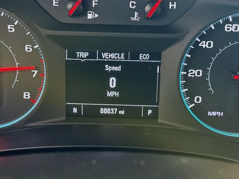 Used 2022 Chevrolet Malibu LT FWD image 16