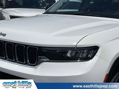 Used 2023 Jeep Grand Cherokee L Limited AWD/4WD image 8