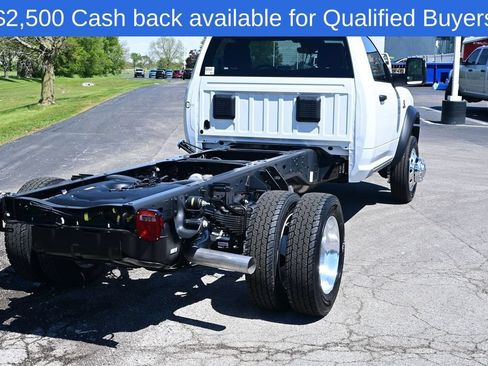 New 2026 RAM 5500 Tradesman AWD/4WD image 2