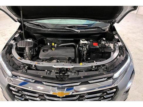 Used 2025 Chevrolet Equinox LT w/ Convenience Package II AWD/4WD image 11