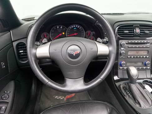 Used 2008 Chevrolet Corvette Coupe w/ Z51 Performance Package RWD image 25