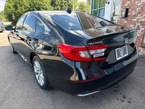 Used 2019 Honda Accord LX image 7