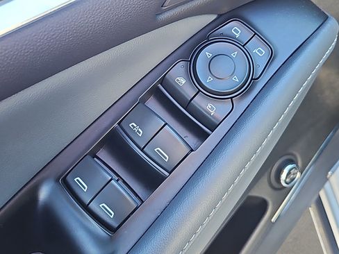 Used 2022 Buick Enclave Premium w/ Experience Buick Package image 24