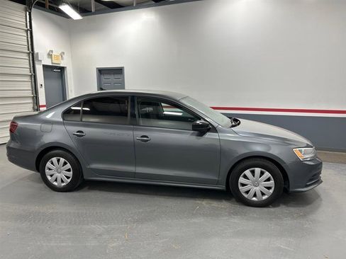 Used 2016 Volkswagen Jetta S image 6