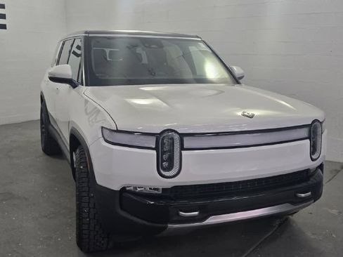 Used 2024 Rivian R1S Adventure AWD/4WD image 6