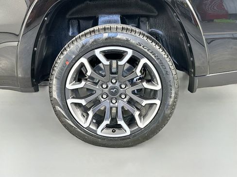 New 2026 RAM 1500 Limited AWD/4WD image 17