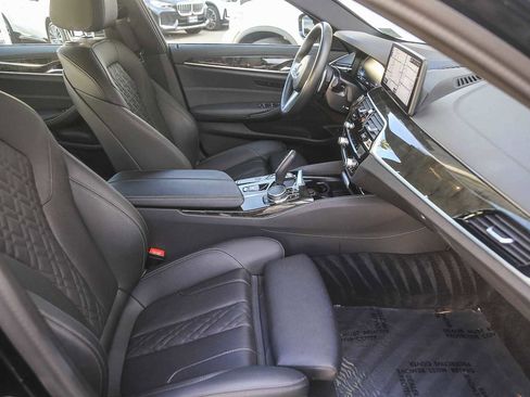 Certified 2023 BMW 530e w/ M Sport Package image 13