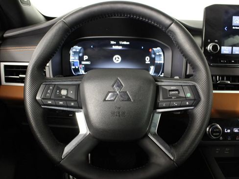 Used 2022 Mitsubishi Outlander SEL image 25