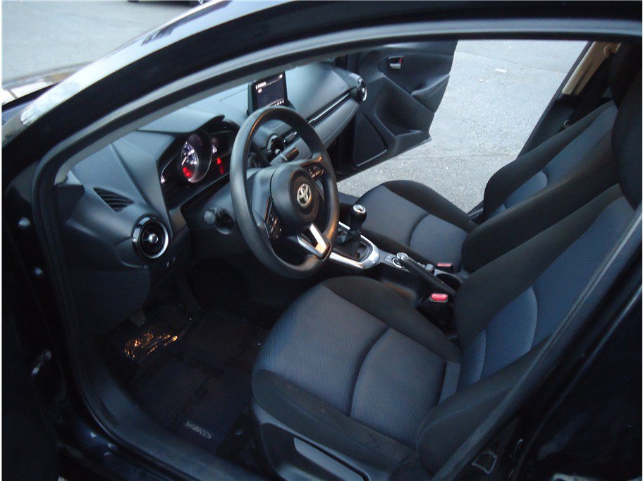 Used 2019 Toyota Yaris LE FWD image 18