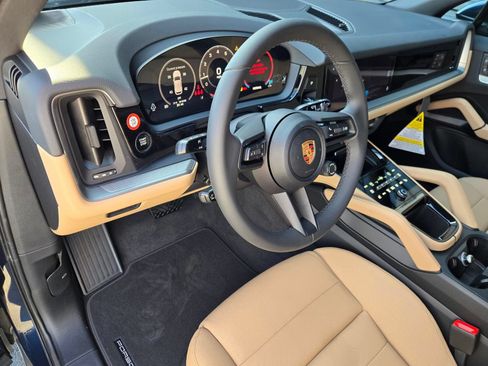 New 2026 Porsche Cayenne AWD/4WD image 5