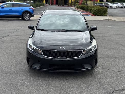 Used 2017 Kia Forte LX FWD image 7