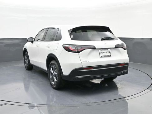 New 2026 Honda HR-V LX image 8