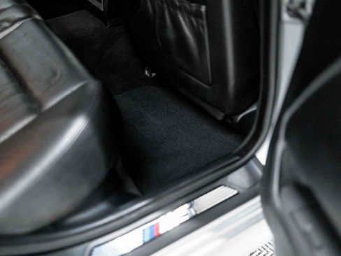 Used 2003 BMW M5 RWD image 54