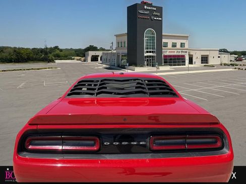 Used 2022 Dodge Challenger GT RWD image 10