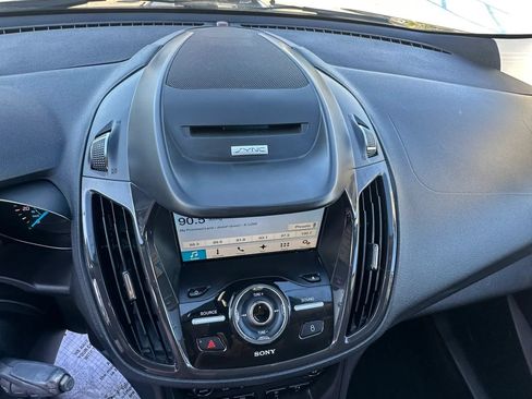 Used 2016 Ford Escape Titanium w/ Equipment Group 301A AWD/4WD image 33