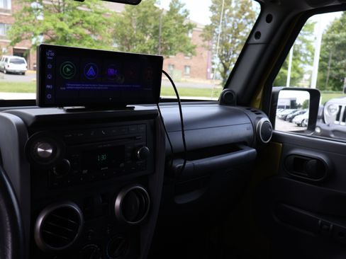 Used 2010 Jeep Wrangler Sport AWD/4WD image 30