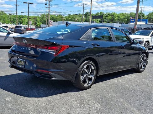 Certified 2023 Hyundai Elantra SEL w/ Convenience Package FWD image 6