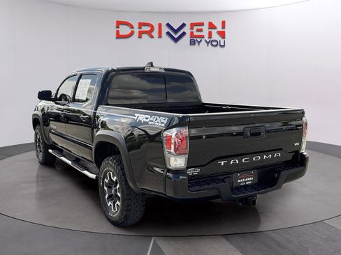 Used 2023 Toyota Tacoma TRD Off-Road w/ Advanced Technology Package AWD/4WD image 3