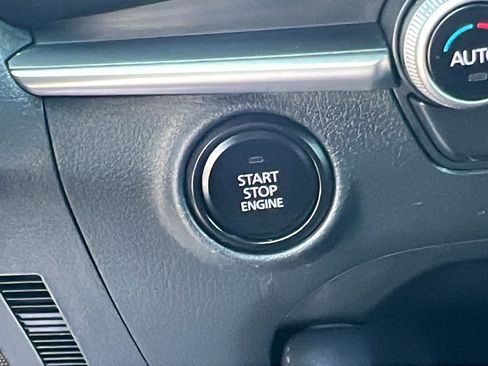 Used 2022 MAZDA MAZDA3 s FWD image 21