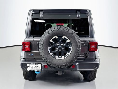 Used 2024 Jeep Wrangler Unlimited Rubicon 4xe w/ Technology Group AWD/4WD image 7