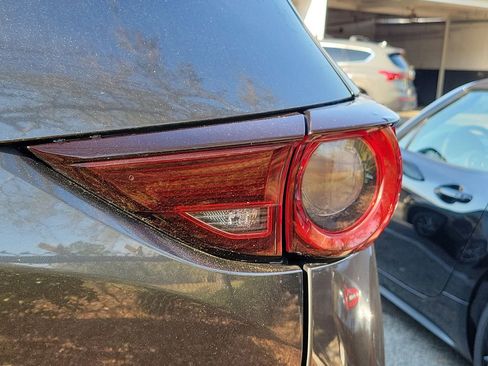 Used 2019 MAZDA CX-5 Touring image 15