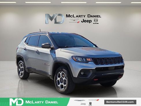 Used 2022 Jeep Compass Trailhawk w/ Trailer Tow Group image 1
