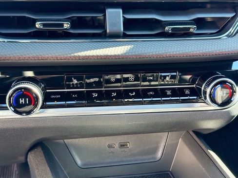 New 2026 Chevrolet Equinox RS w/ LPO, Floor Liner Package image 19