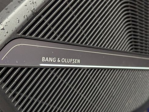 Used 2022 Audi Q5 e Prestige w/ Prestige Package image 12