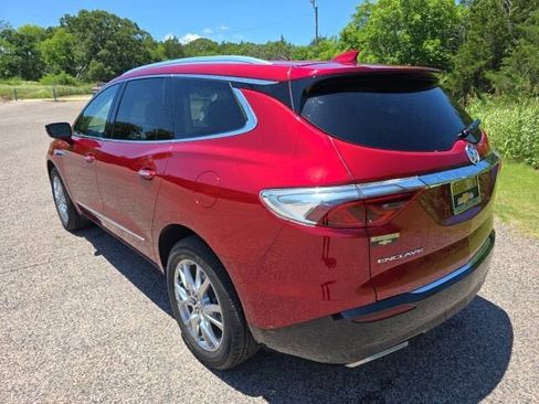 Used 2023 Buick Enclave Premium w/ Experience Buick Package FWD image 3