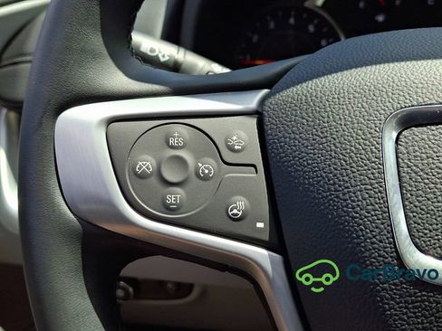 Used 2024 GMC Terrain SLT AWD/4WD image 22
