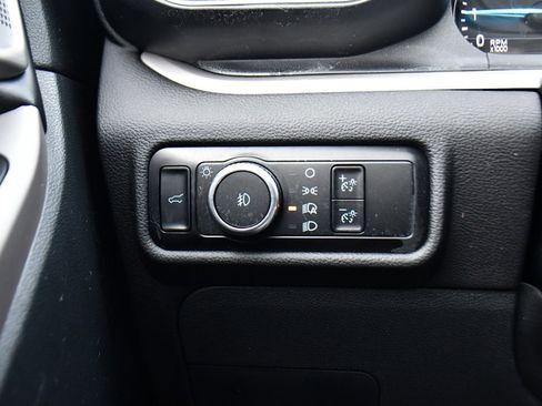 Used 2023 Ford Explorer XLT w/ Equipment Group 202A image 30