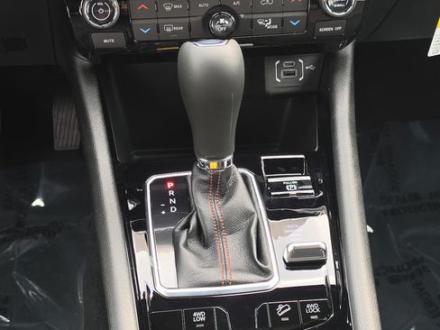 New 2026 Jeep Compass Trailhawk AWD/4WD image 14