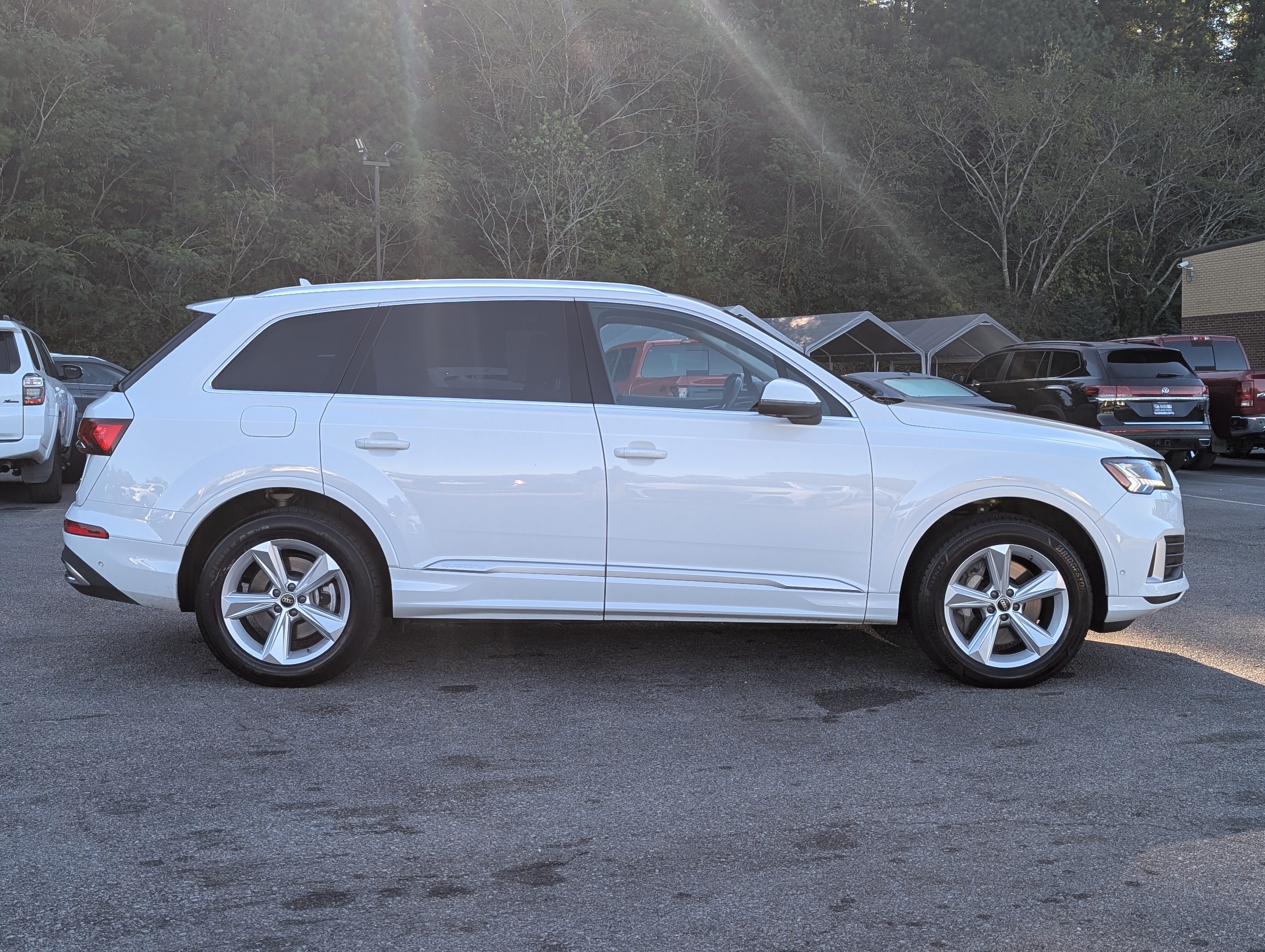 Used 2023 Audi Q7 2.0T Premium Plus w/ Premium Plus Package AWD/4WD image 10
