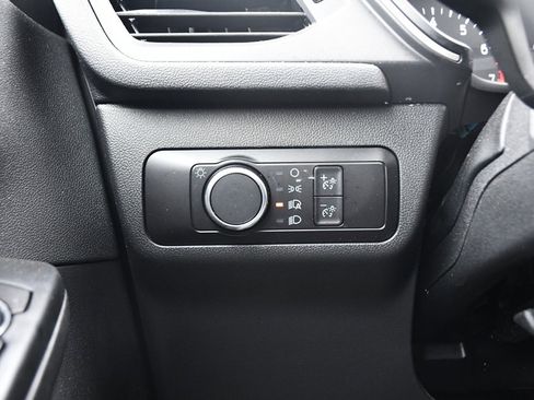 Used 2022 Ford Escape SE image 26