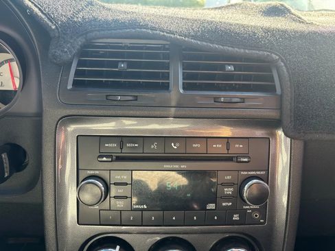 Used 2009 Dodge Challenger R/T image 36